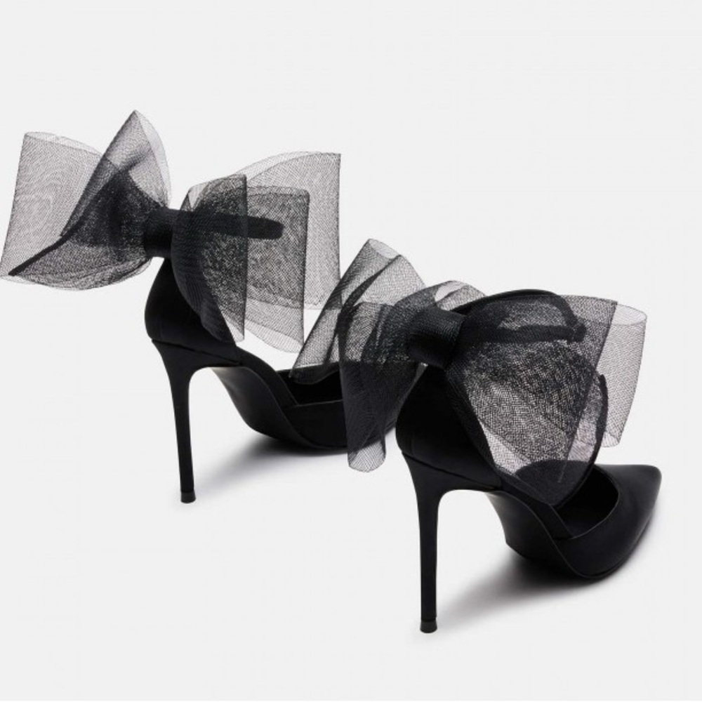 Steve Madden black bow heels